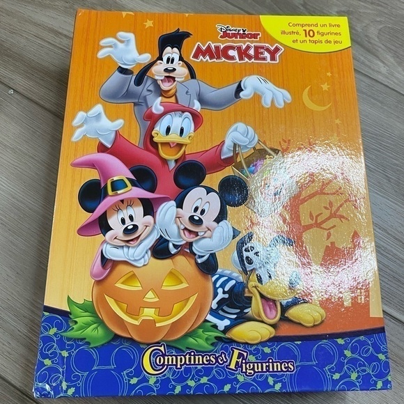 𝅺Disney Mickey Halloween Book with Figurines - Picture 1 of 12